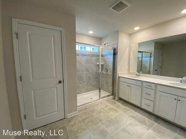 Building Photo - 3 br, 2.5 bath House - 807 Gable Oak Lane