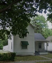 Building Photo - 1104 S 16th St Building Photo - 1104 S 16th St