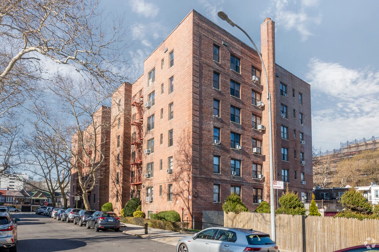 Foto principal - 711 Montauk Ct