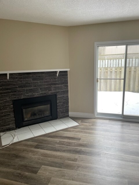 Building Photo - 219 Kingswood Dr