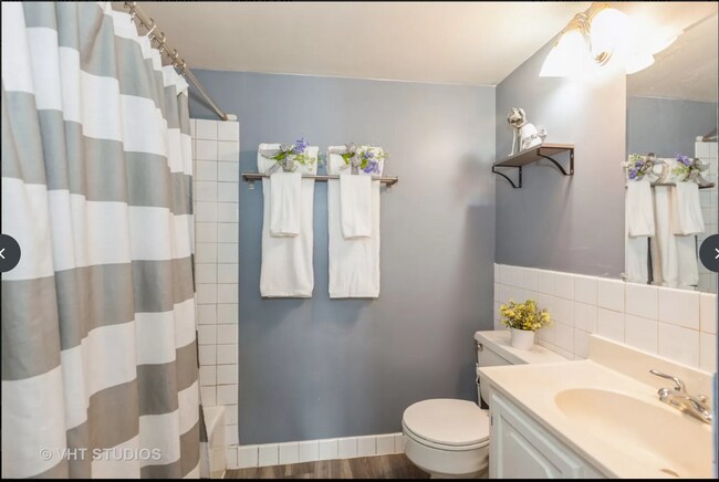 Foto del edificio - 5S066 Pebblewood Ln