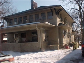 Building Photo - 446 E 2nd St