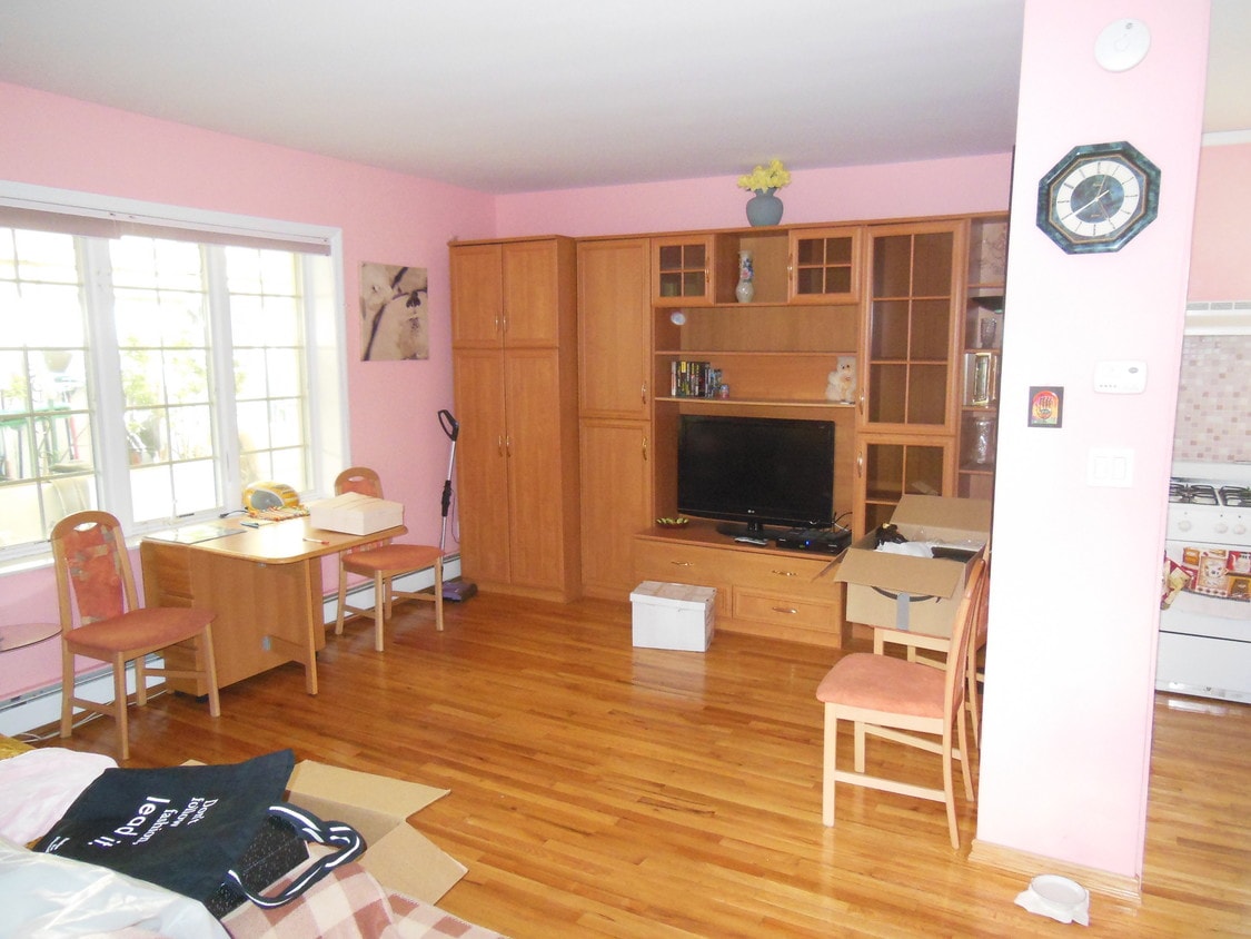 Primary Photo - 1515 Oriental Blvd