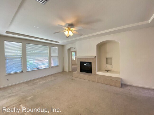 Building Photo - 3 br, 2 bath House - 9492 E Park Dr