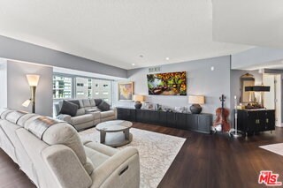 Foto del edificio - 13600 Marina Pointe Dr