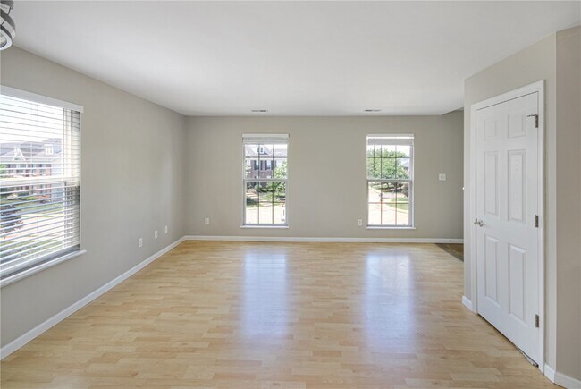 Foto del edificio - 30 Stonewall Creek Ct