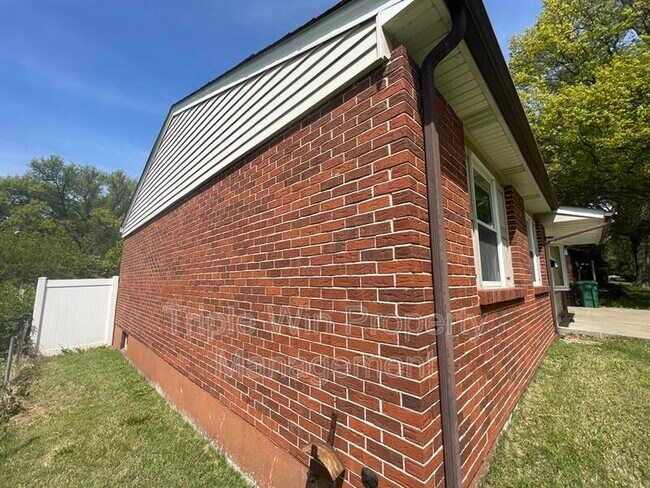 Building Photo - 2415 Stoney End Ct