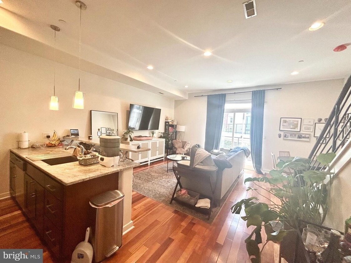 Fairmount 2 Bedroom House Rental in Philadelphia, PA