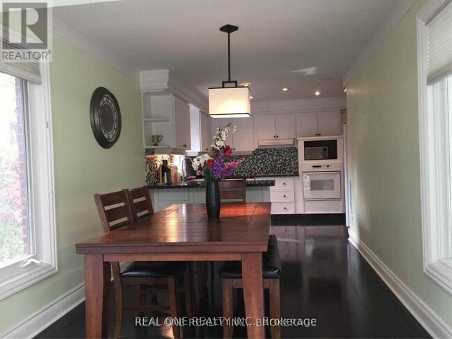 Building Photo - 3501 Kingbird Ct