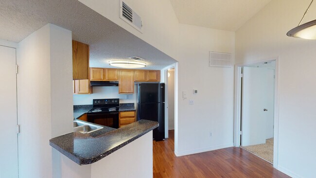 Interior Photo - Regatta Shores