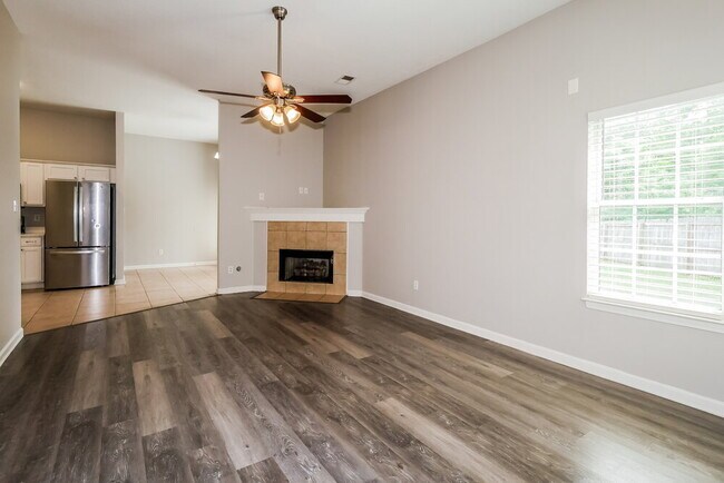 Foto del edificio - 8280 Dexter Ridge Cove E