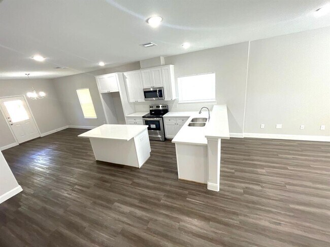 Foto del edificio - 8834 Nyssa St