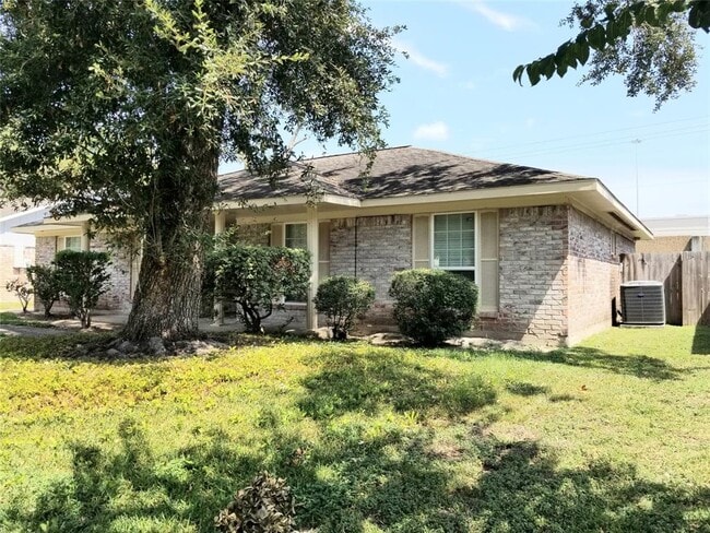 Building Photo - 11903 Chessington Dr