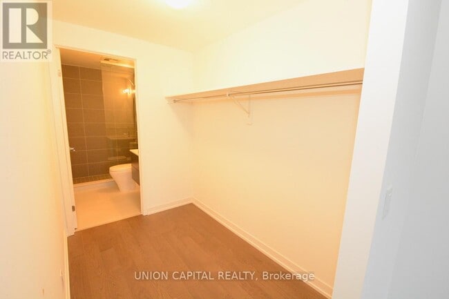 Building Photo - 530 Indian Grove