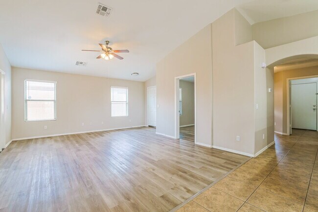 Building Photo - 3611 W Santa Cruz Ave