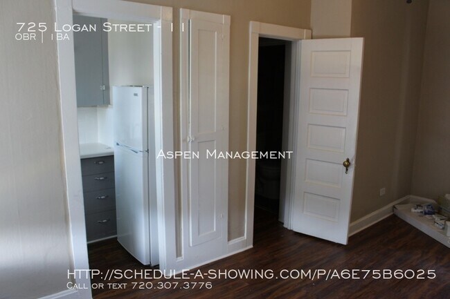 Building Photo - Quaint Studio in CapHill - July Move-in.