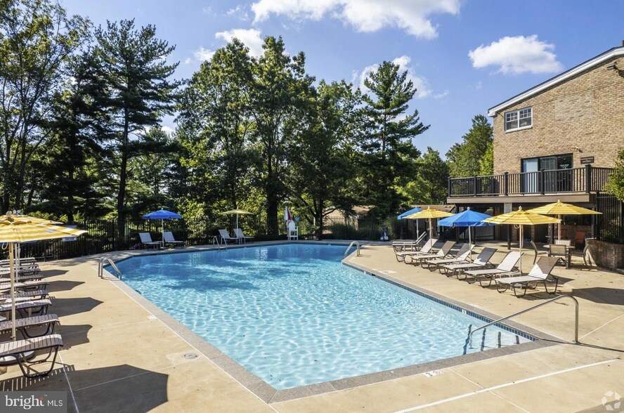 284 Iven Ave Unit 2B-282-3B, Saint Davids, PA 19087
