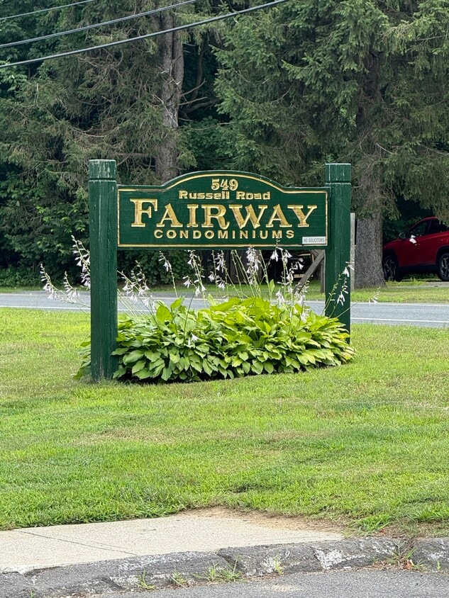 Primary Photo - 549 Russell Rd