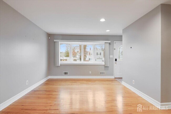 Foto del edificio - 3316 Beverly Rd