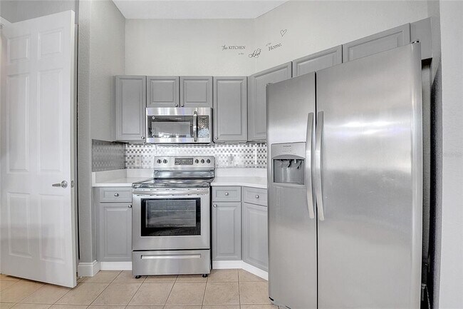 Foto del edificio - 617 Terrace Ridge Cir