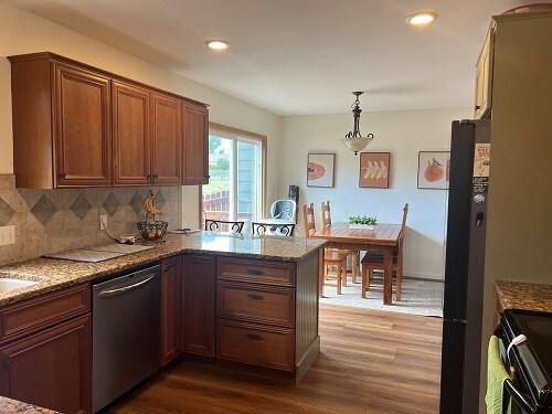 Foto del edificio - 5948 Colby St