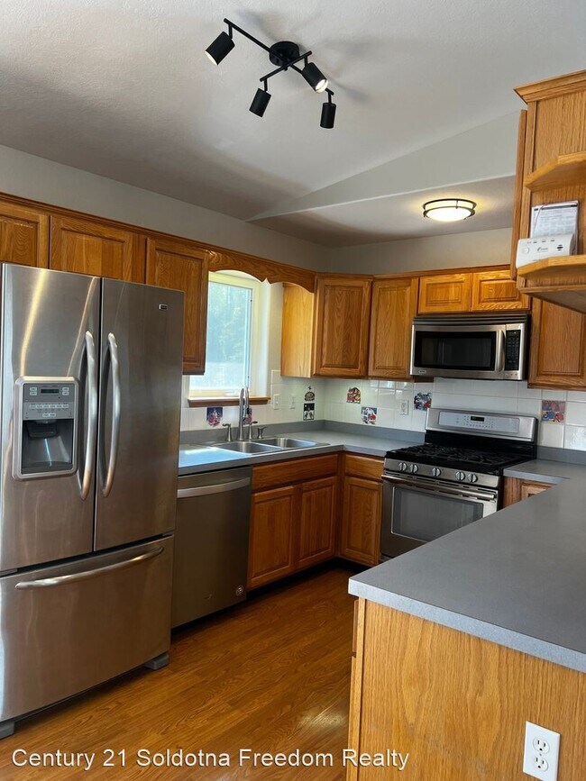 Building Photo - 3 br, 2 bath House - 40085 Boulder Park Lane