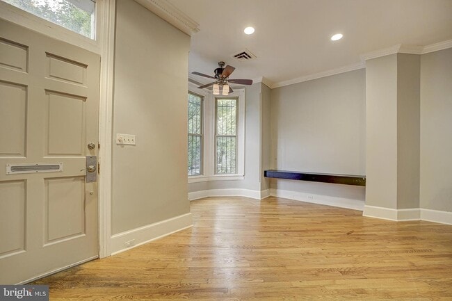 Building Photo - 1005 S Street NW Unit 1