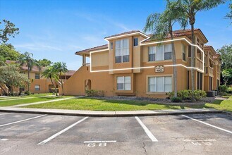 Building Photo - 4807 Via Palm Lakes