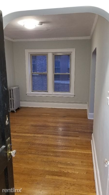 Foto del edificio - 1 br, 1 bath Apartment - 27 E Willis st