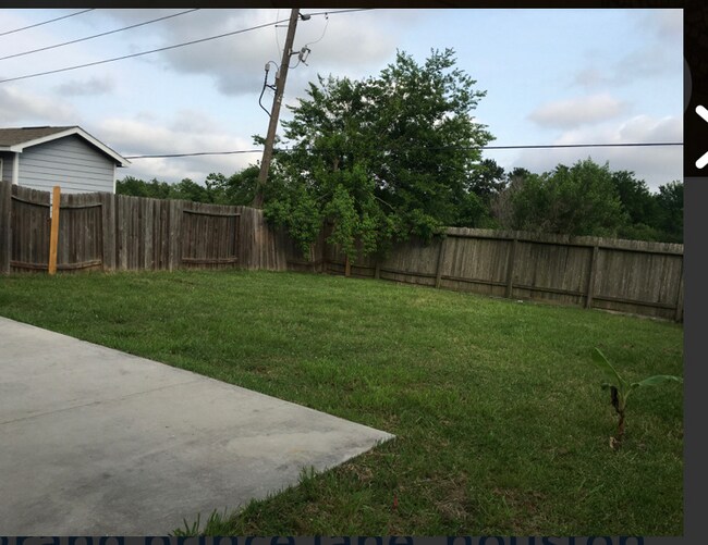 Foto del edificio - 1418 Grand Prince Ln