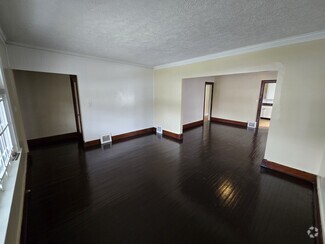 Building Photo - 4077 E 139th St