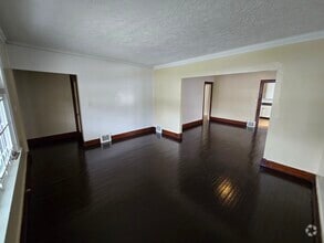 Building Photo - 4077 E 139th St