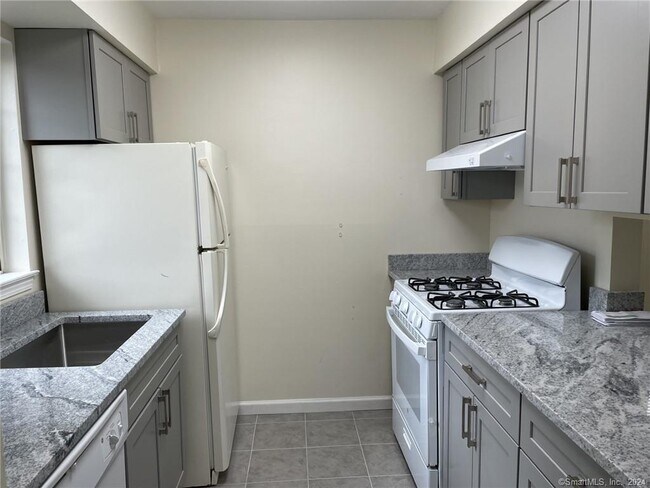 Foto del edificio - 31 Andover Ct
