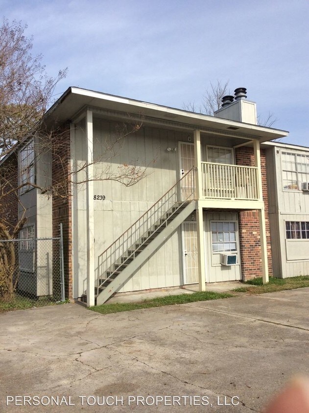 Primary Photo - 8239 Skysail Ave
