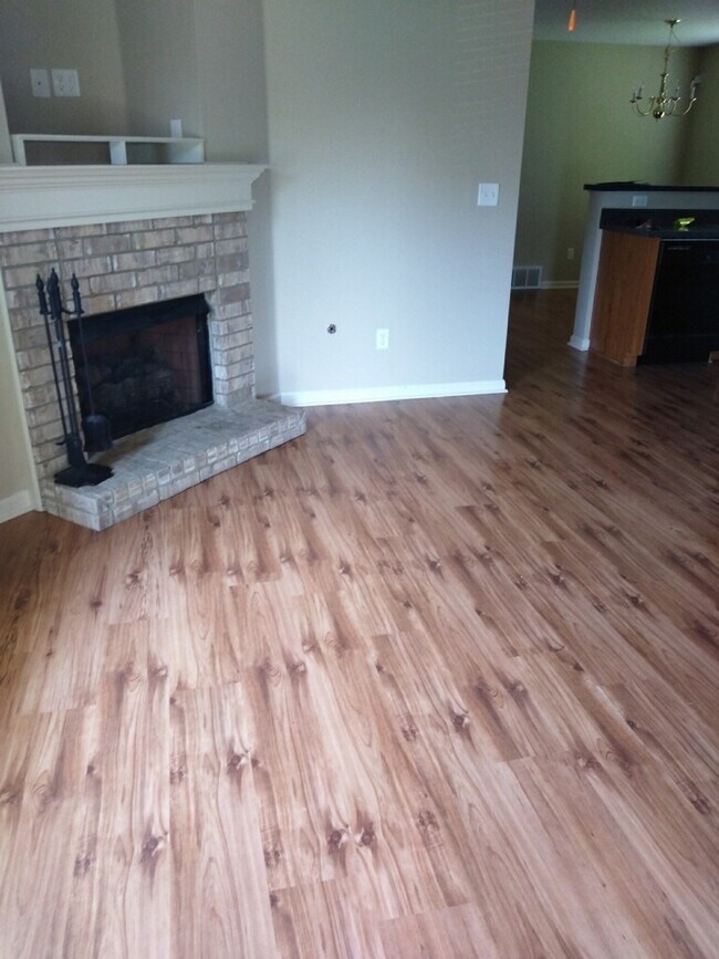 Building Photo - 1507 Pemberton Ln