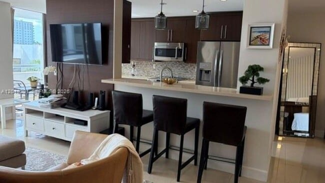 Photo - 19707 Turnberry Way 4L, Aventura, FL 33180 - 2501 House