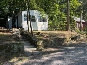 Building Photo - 87 Sylvan Trail
