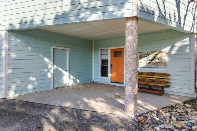 Building Photo - 1433 Riviera Dr