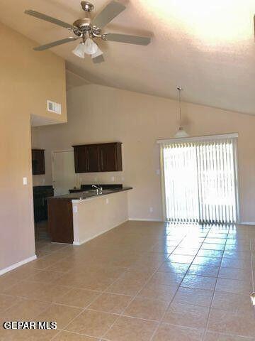 Foto del edificio - 12877 Hueco Mine Dr