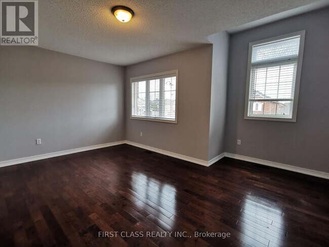 Building Photo - 279 River Ridge Blvd