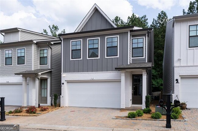 Building Photo - 717 Stickley Oak Way