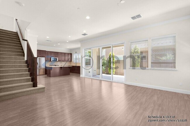 Foto del edificio - 941 Bracken Ct