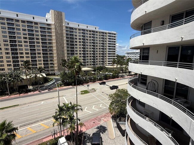Building Photo - 5555 Collins Ave