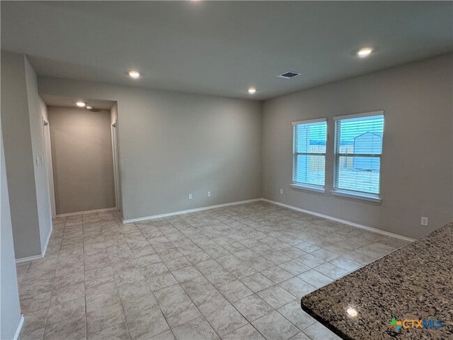 Foto del edificio - 1104 Prairie Clover Rd