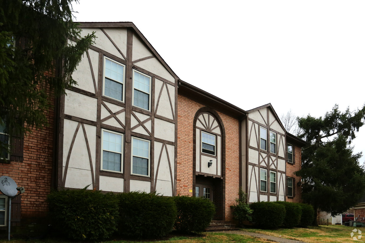 Primary Photo - Nottingham Court Apartments