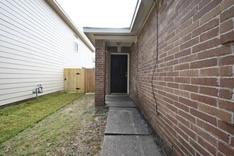 Building Photo - 12518 Sterlingstone Dr