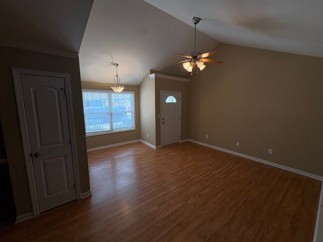 Foto del edificio - 163 Browns Rd