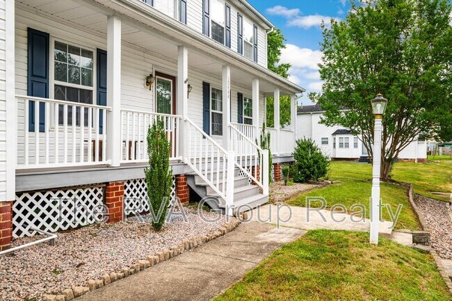 Foto del edificio - 10444 Mountain Glen Pkwy