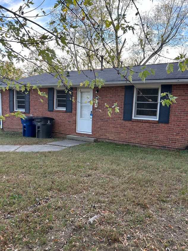 Primary Photo - 3 Bedroom/ 1 bath Home