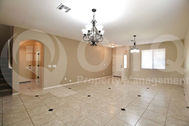 Building Photo - 4313 E Folgers Rd
